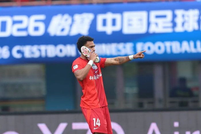 mk体育官网-姆布拉屡失单刀&破门,河南2比1迎两连胜!玉昆后卫送礼+前锋乌龙!|云南|云南玉昆|纳萨里奥|奥斯卡|张宸梁_新浪体育_新浪新闻