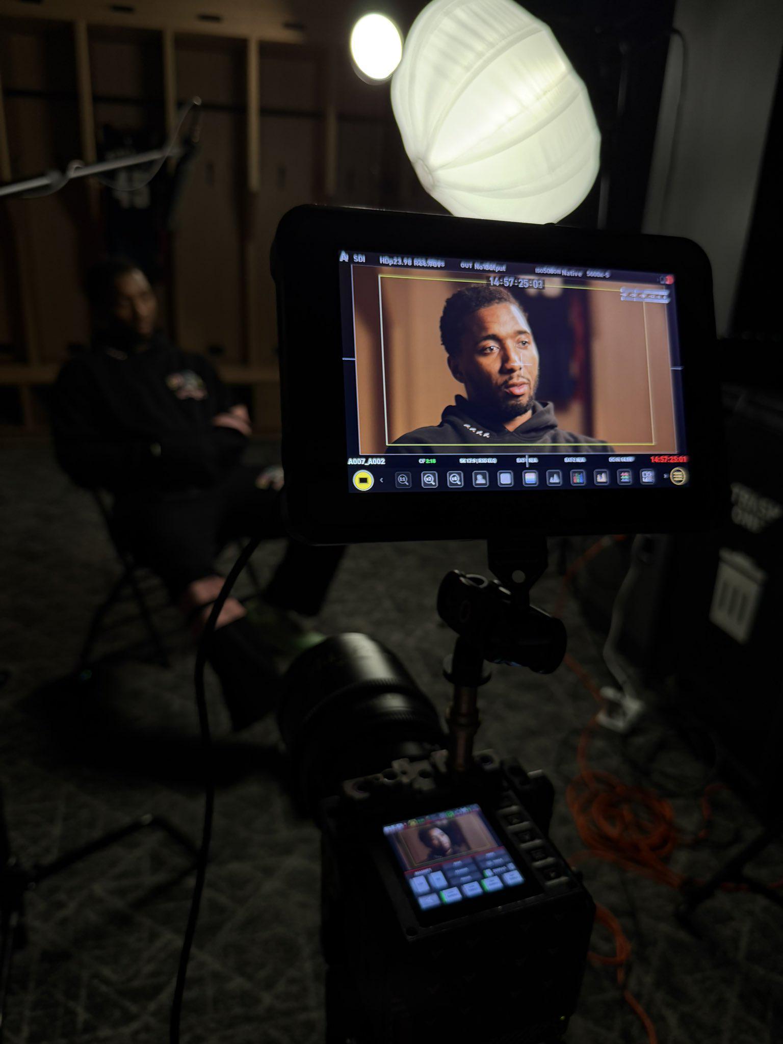 mk体育官网-米切尔憋了3年终于摊牌：季后赛日记要来了，但只给ESPN