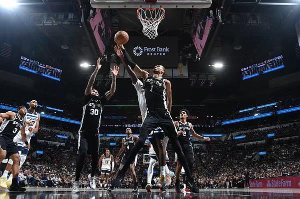 mk体育-NBA季后赛｜马刺赢下天王山，文班亚马尽显篮球天赋